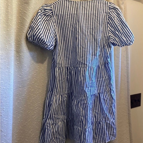 Dress - Picture 2 of 5